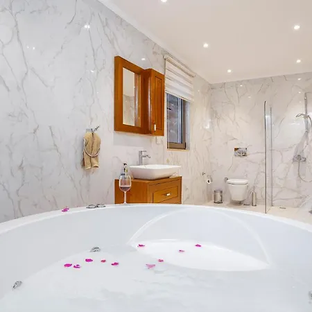 Luxury Valley-view Escape In Islamlar -villa 5 Kartal Yuvasi * Uzumlu (Mediterranean)