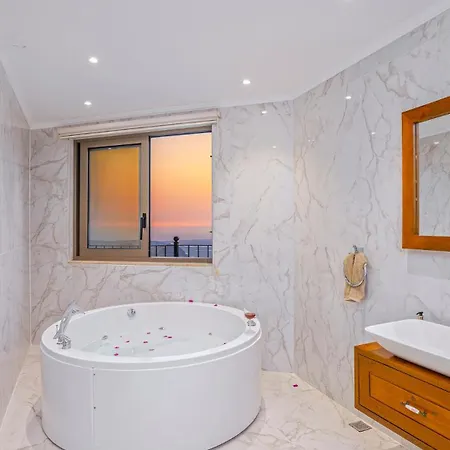 Luxury Valley-view Escape In Islamlar -villa 5 Kartal Yuvasi Villa *