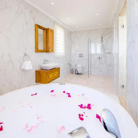 Luxury Valley-view Escape In Islamlar -villa 5 Kartal Yuvasi Villa Uzumlu (Mediterranean)